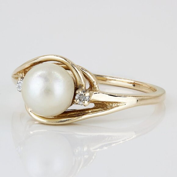 14k Yellow Gold Pearl Swirl Ring w/ Diamond Accent Stones - Picture 2 of 6